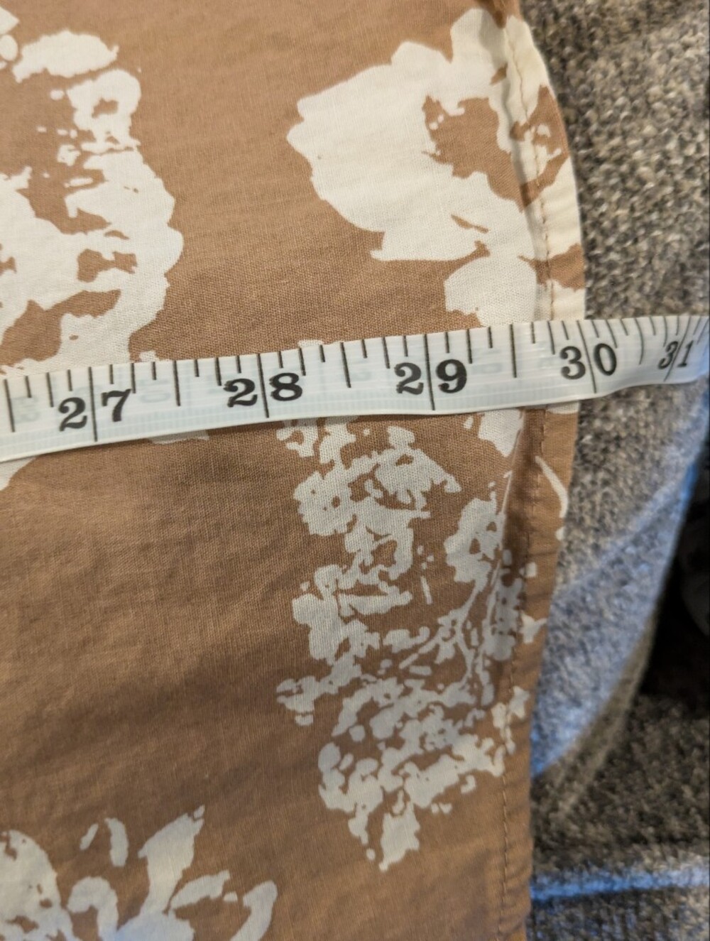 🔴 3/$15 Roaman's Tan and White Floral Button-Down Shirt - Picture 11 of 12